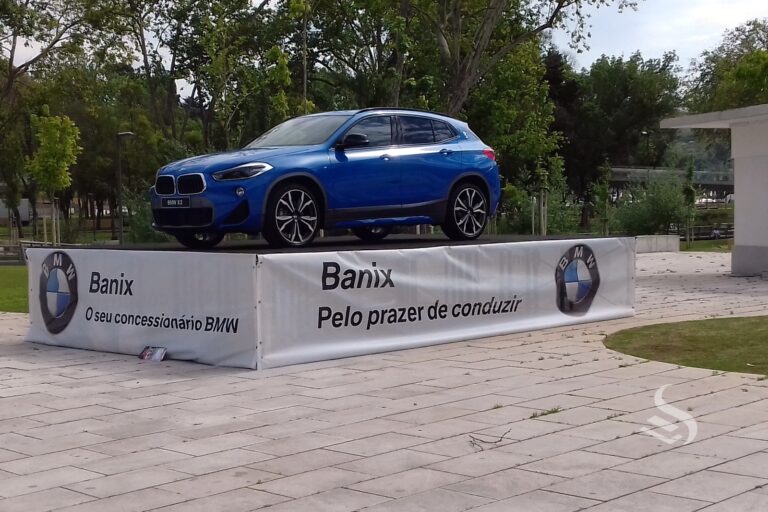 Palco para automóvel em Acção de Marketing BMW -Torres Vedras